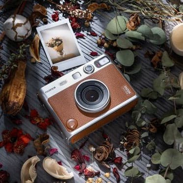 instax mini EVO Premium Edition — image 1